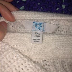 Off white knitted sweater